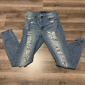 Skinny highWaisted distresses jeggings!